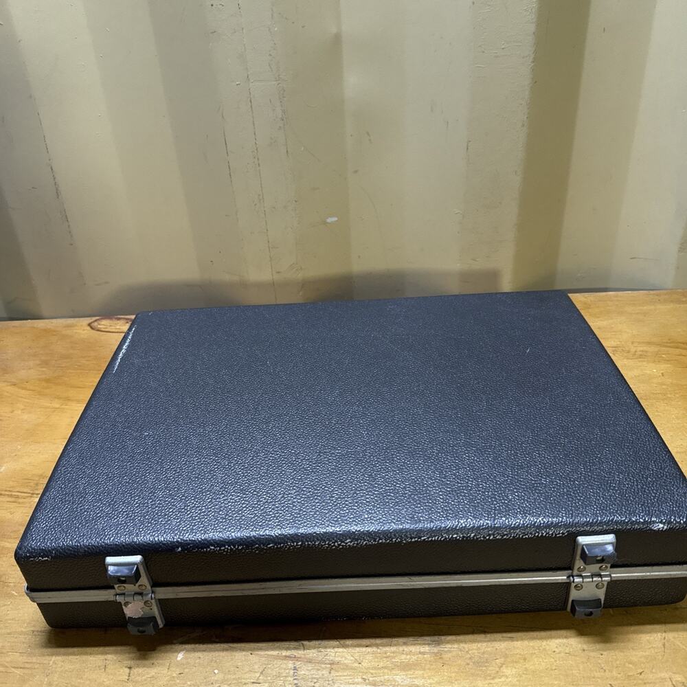 Vintage Samsonite Hardshell Briefcase 18” X 13” X 3.5” - Picture 6 of 10